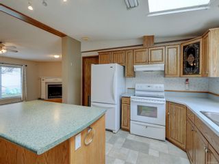Photo 8: 9 7109 West Coast Rd in Sooke: Sk John Muir Manufactured Home for sale : MLS®# 895348