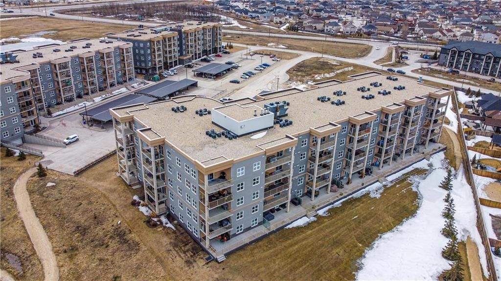 Main Photo: 404 130 Creek Bend Road in Winnipeg: River Park South Condominium for sale (2F)  : MLS®# 202207434