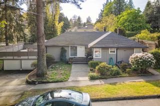 Main Photo: 1404 FULTON Avenue in West Vancouver: Ambleside House for sale : MLS®# R2878285