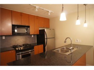 Photo 7: 313 7138 COLLIER Street in Burnaby: Highgate Condo for sale in "STANFORD HOUSE" (Burnaby South)  : MLS®# V990230