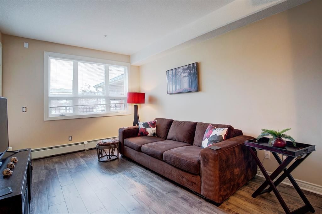Photo 4: Photos: 324 26 Val Gardena View SW in Calgary: Springbank Hill Apartment for sale : MLS®# A1178799