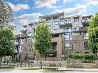 Main Photo: 308 2214 KELLY Avenue in Port Coquitlam: Central Pt Coquitlam Condo for sale in "THE SPRING" : MLS®# R2893139