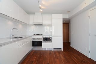 Photo 6: 1203 188 KEEFER Street in Vancouver: Downtown VE Condo for sale in "188 Keefer" (Vancouver East)  : MLS®# R2754139