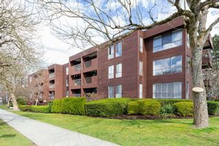 Photo 3: 303 2920 ASH STREET in Vancouver: Fairview VW Condo for sale (Vancouver West)  : MLS®# R2364229