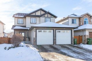 Photo 1: 581 Fairways Crescent NW: Airdrie Detached for sale : MLS®# A1065604