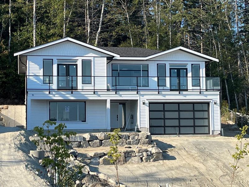 FEATURED LISTING: 5623 DUNGENESS Place Sechelt