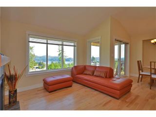 Photo 3: # 17 728 GIBSONS WY in Gibsons: Gibsons & Area Condo for sale (Sunshine Coast)  : MLS®# V909544