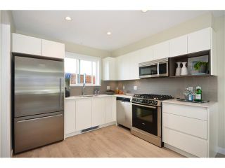 Photo 10: 205 1190 W 6 Avenue in Vancouver: Fairview VW Townhouse for sale in "ALDER CROSSING" (Vancouver West)  : MLS®# V978400