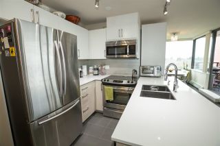 Photo 4: 706 2689 KINGSWAY in Vancouver: Collingwood VE Condo for sale in "SKYWAY TOWER" (Vancouver East)  : MLS®# R2146581