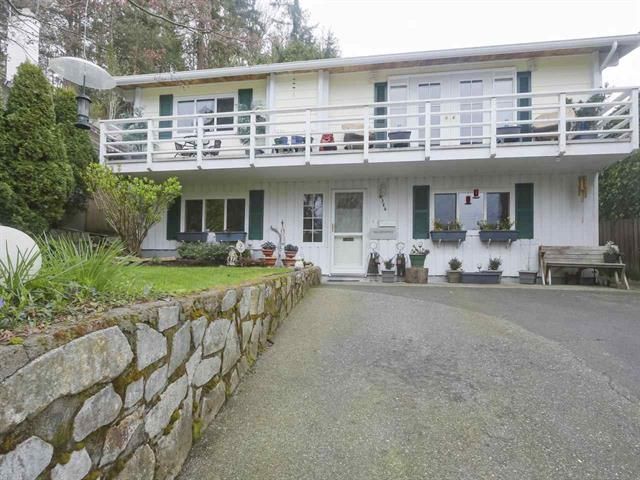 Main Photo: 6384 Chatham Street in West Vancouver: Horseshoe Bay WV House for sale : MLS®# R2357068