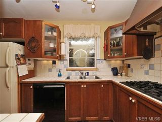Photo 7: B 1601 Haultain St in VICTORIA: Vi Oaklands Half Duplex for sale (Victoria)  : MLS®# 690016