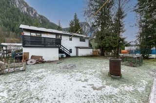 Photo 37: 38307 GUILFORD Drive in Squamish: Valleycliffe House for sale : MLS®# R2838594