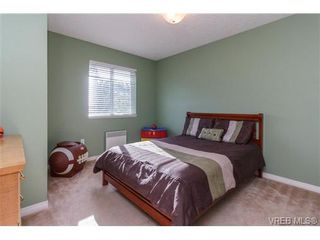 Photo 13: 108 Thetis Vale Cres in VICTORIA: VR Six Mile House for sale (View Royal)  : MLS®# 707982