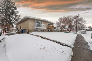 Photo 2: 61 Huntford Close NE in Calgary: Huntington Hills Semi Detached (Half Duplex) for sale : MLS®# A2116796