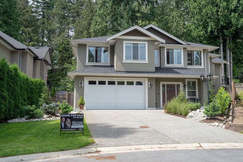 Main Photo: 3869 CLEMATIS Crescent in Port Coquitlam: Oxford Heights House for sale in "OXFORD HEIGHTS" : MLS®# R2391845