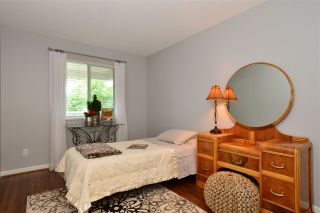 Photo 17: 104 1378 GEORGE Street: White Rock Condo for sale in "FRANKLIN PLACE" (South Surrey White Rock)  : MLS®# R2371327