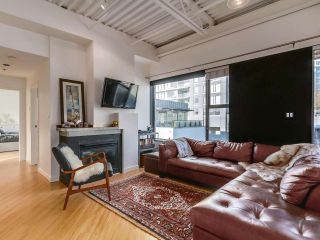 Photo 4: 511 549 COLUMBIA Street in New Westminster: Downtown NW Condo for sale in "C2C LOFTS" : MLS®# R2129468
