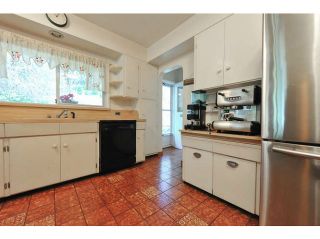 Photo 9: 402 E 29TH Street in North Vancouver: Upper Lonsdale House for sale : MLS®# V1102842