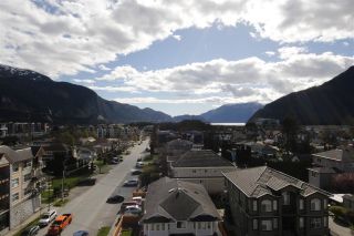 Photo 10: 307 38013 THIRD Avenue in Squamish: Downtown SQ Condo for sale in "The Lauren" : MLS®# R2364047