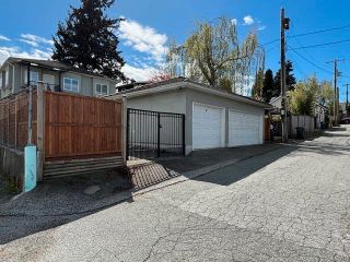 Photo 4: 463 E 23RD Avenue in Vancouver: Fraser VE House for sale (Vancouver East)  : MLS®# R2879066