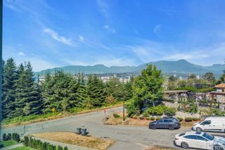 Photo 5: 3586 TRINITY Street in Vancouver: Hastings Sunrise 1/2 Duplex for sale (Vancouver East)  : MLS®# R2723018