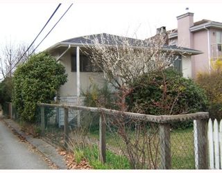 Photo 4: 5505 KILLARNEY Street in Vancouver: Collingwood VE House for sale (Vancouver East)  : MLS®# V811445