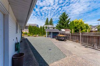 Photo 3: 5727 WINCHESTER Place in Chilliwack: Vedder S Watson-Promontory House for sale (Sardis)  : MLS®# R2468273