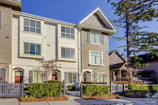 Photo 17: 33 1708 KING GEORGE Boulevard in Surrey: King George Corridor Townhouse for sale in "George" (South Surrey White Rock)  : MLS®# R2741736