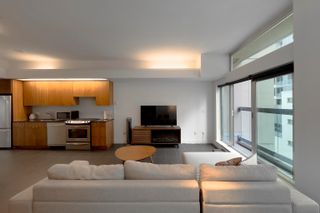 Photo 2: 504 33 W PENDER Street in Vancouver: Downtown VW Condo for sale in "33 Living" (Vancouver West)  : MLS®# R2870569