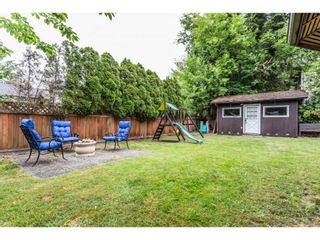 Photo 2: 3633 BURNSIDE Drive in Abbotsford: Abbotsford East House for sale in "SANDY HILL" : MLS®# R2274309