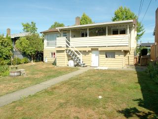 Photo 7: 4520 PARKER Street in Burnaby: Brentwood Park House for sale (Burnaby North)  : MLS®# V1024121
