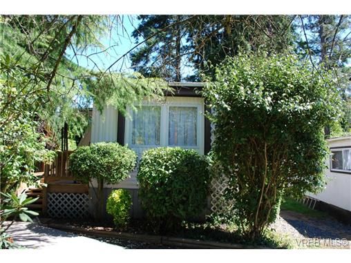 Main Photo: 1 1201 Craigflower Rd in VICTORIA: VR Glentana Manufactured Home for sale (View Royal)  : MLS®# 738635