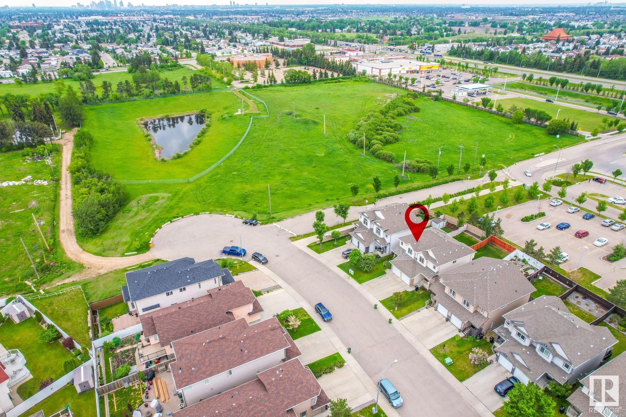 Main Photo: 15708 95 Street in Edmonton: Zone 28 House Half Duplex for sale : MLS®# E4300557