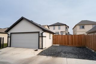 Photo 36: Move In Ready 2 Storey in Winnipeg: 1R House for sale (Bridgwater Lakes) 