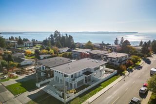 Photo 1: 15338 PACIFIC Avenue: White Rock House for sale in "White Rock Centre Uptown" (South Surrey White Rock)  : MLS®# R2864004