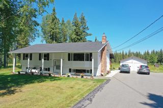 Photo 1: 4059 AIRD Road in Quesnel: Quesnel - Rural North House for sale in "4 Mile Hill" : MLS®# R2884502