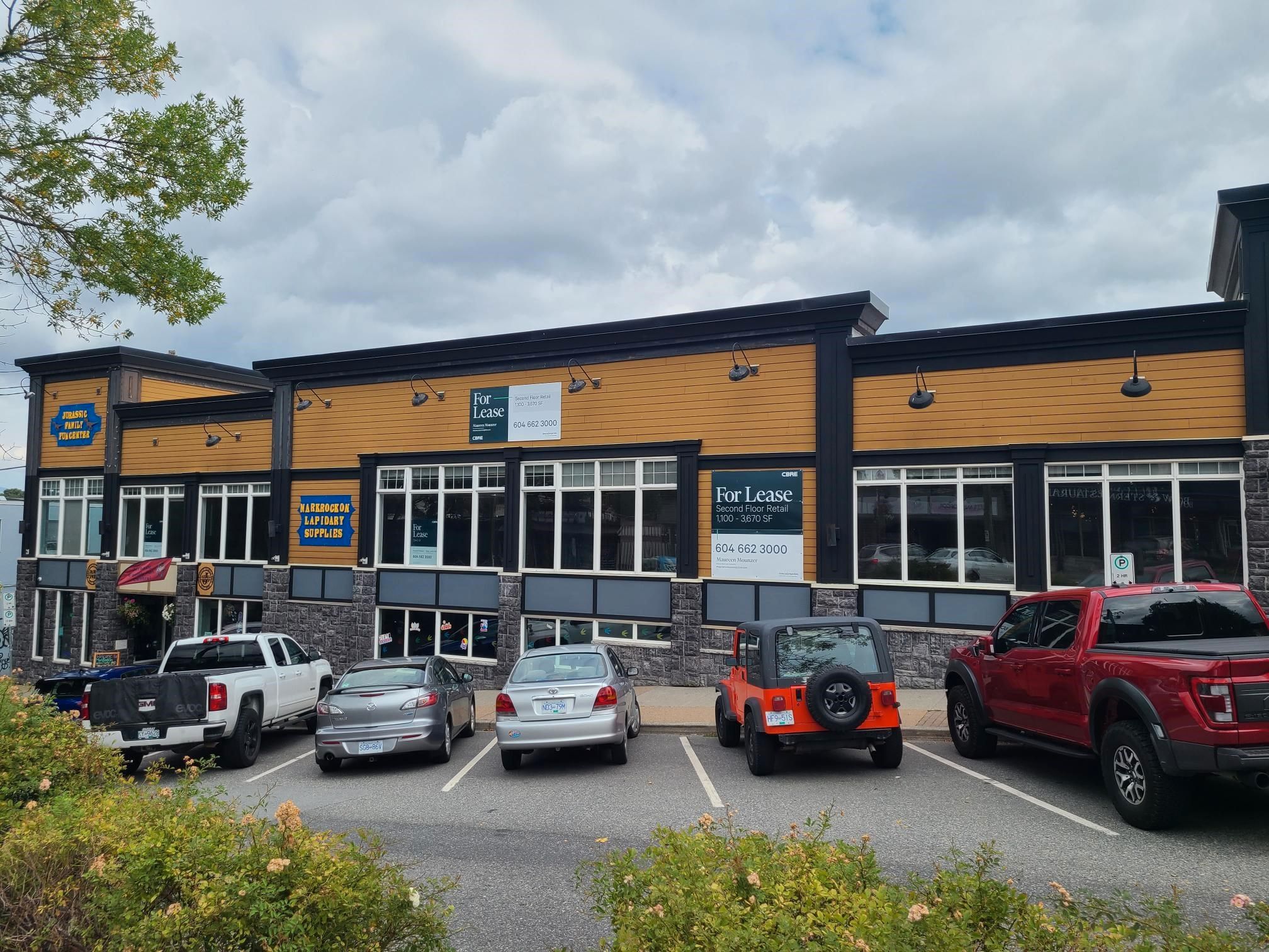Main Photo: 204 2556 MONTROSE Avenue in Abbotsford: Central Abbotsford Office for lease : MLS®# C8056606