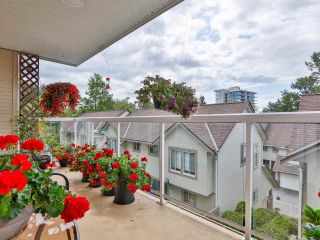 Photo 18: 215 3400 SE MARINE Drive in Vancouver: Champlain Heights Condo for sale in "Tiffany Ridge" (Vancouver East)  : MLS®# R2392821