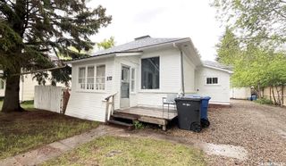 Photo 1: 1132 104th Street in North Battleford: Sapp Valley Residential for sale : MLS®# SK970545