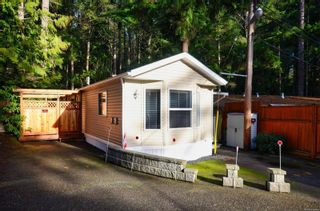 Photo 1: 147 2500 Florence Lake Rd in Langford: La Florence Lake Manufactured Home for sale : MLS®# 932863