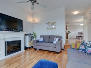 Photo 4: 102 1510 Hillside Ave in Victoria: Vi Oaklands Row/Townhouse for sale : MLS®# 874175