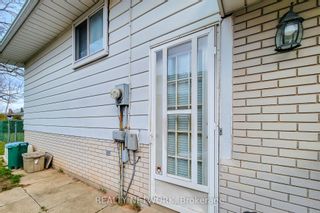 Photo 10: 2145 Sandringham Drive in Burlington: Brant Hills House (Backsplit 3) for sale : MLS®# W8213858