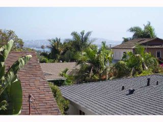 Photo 9: PACIFIC BEACH House for sale : 5 bedrooms : 1264 Opal