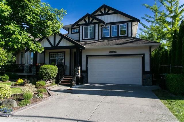 Main Photo: 19662 73A Avenue in Langley: Willoughby Heights House for sale in "Willoughby Heights" : MLS®# R2339919