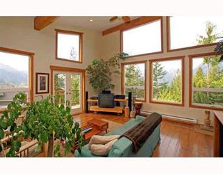 Photo 1: 1013 TOBERMORY Way in Squamish: Garibaldi Highlands House for sale : MLS®# V757176
