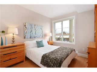 Photo 7: 202 1718 VENABLES Street in Vancouver: Grandview VE Condo for sale in "City View Terraces" (Vancouver East)  : MLS®# V992914
