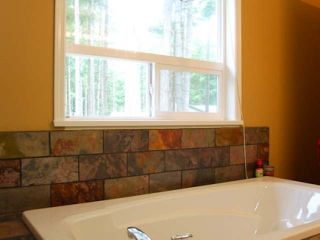 Photo 4: 865 SANDPINES CRES in COMOX: House for sale : MLS®# 306209