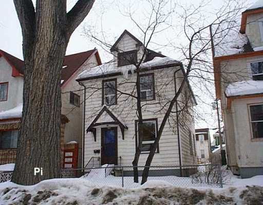 Main Photo: 397 VICTOR Street in Winnipeg: West End / Wolseley Single Family Detached for sale (West Winnipeg)  : MLS®# 2703106
