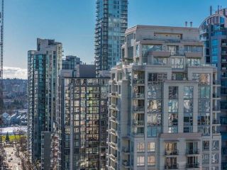 Photo 8: 2302 1188 RICHARDS Street in Vancouver: Yaletown Condo for sale (Vancouver West)  : MLS®# R2141542