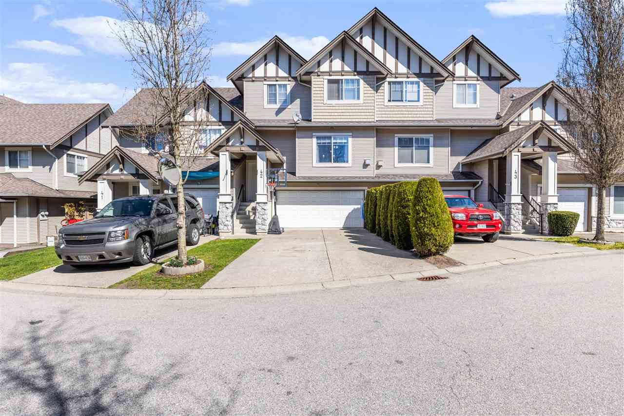 Main Photo: 42 18181 68 Avenue in Surrey: Cloverdale BC Townhouse for sale in "Magnolia" (Cloverdale)  : MLS®# R2568786